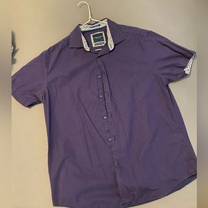 Men’s Short Sleeve T Shirt, Medium, Floral Neckline